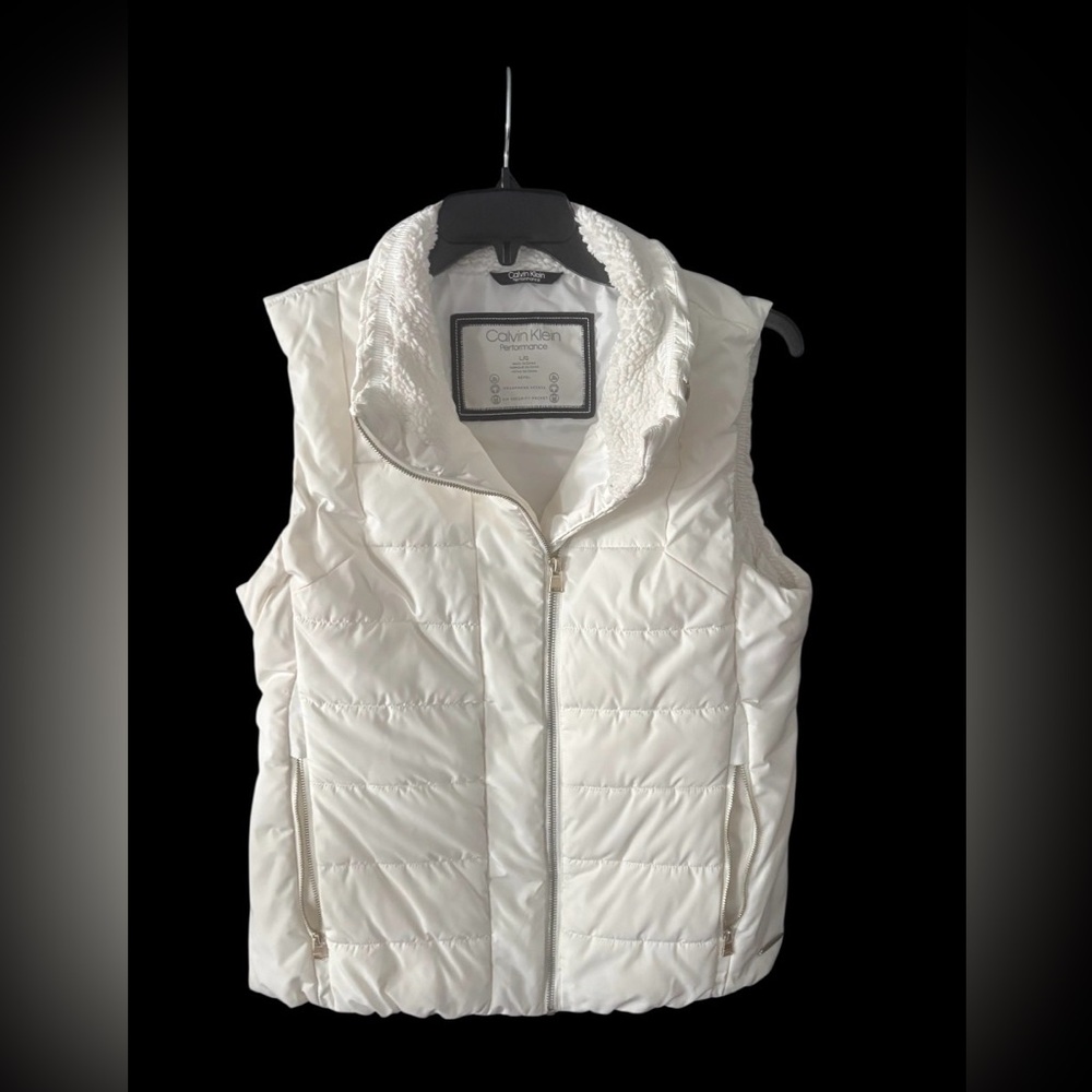 Calvin Klein Performance White Quilted Vest